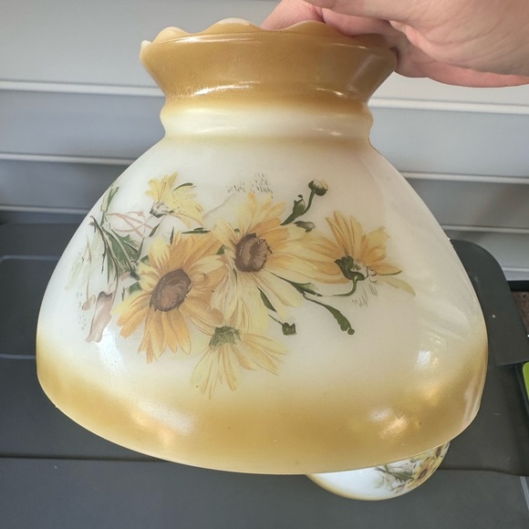 Vintage Sunflower Ceramic Milkglass lampshades - Picture 2 of 9